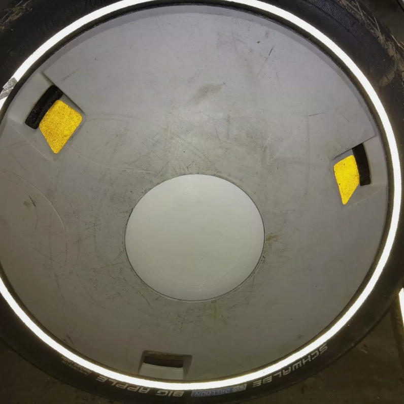 Rear Wheel Centre Caps (Replica)