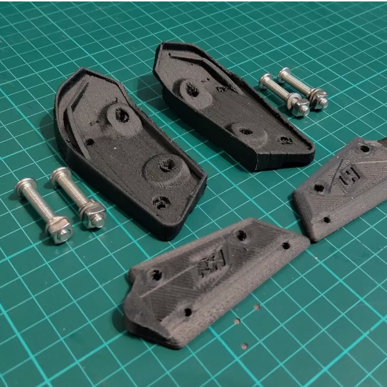 Mirror Brackets and Bolts (Replica)